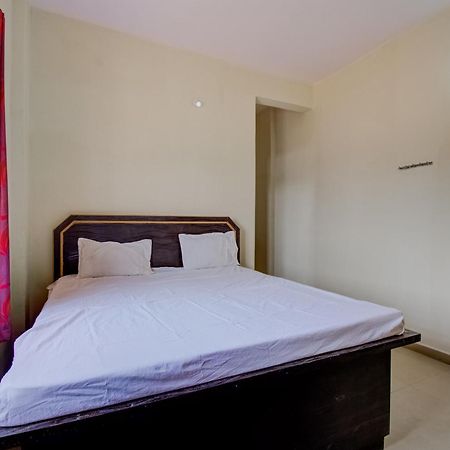 Spot On R D Homestay 1 Dispur Kültér fotó