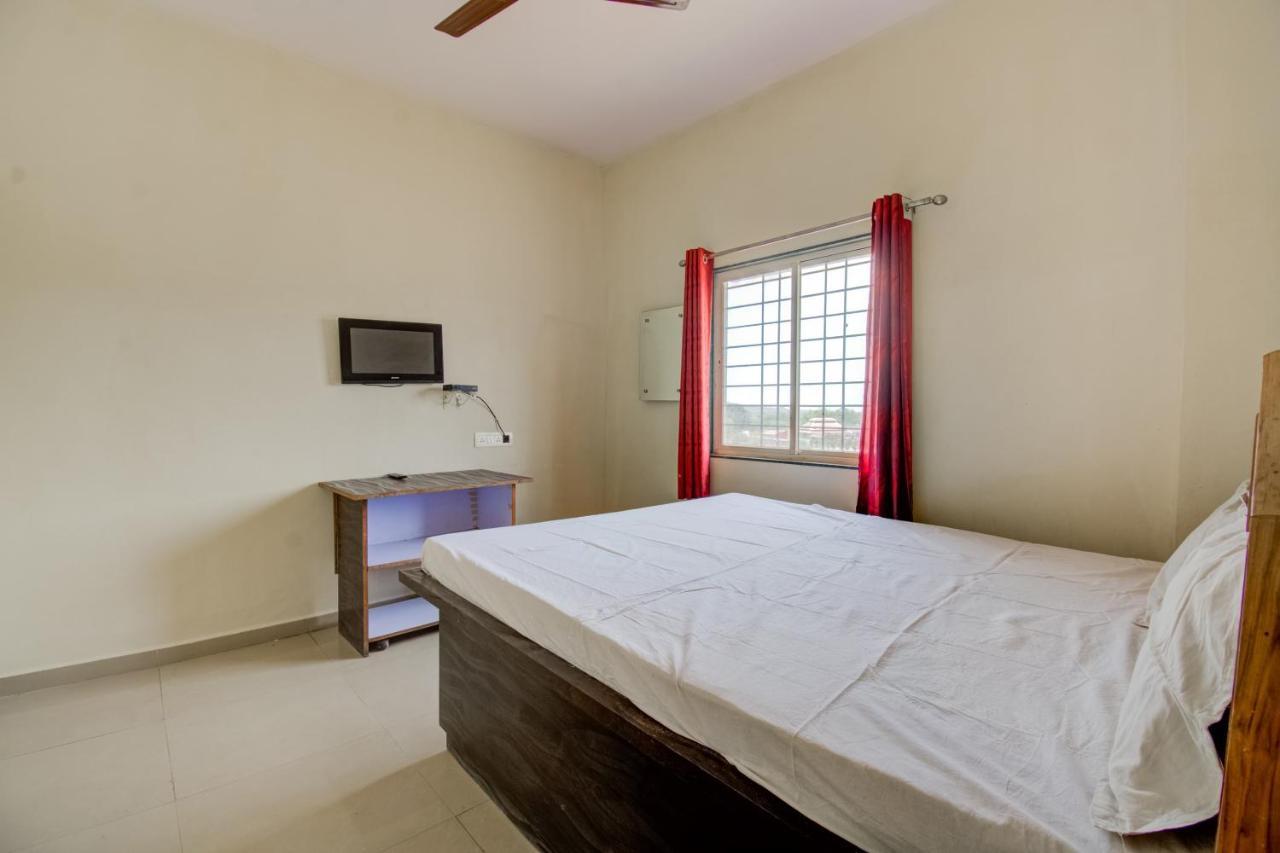 Spot On R D Homestay 1 Dispur Kültér fotó