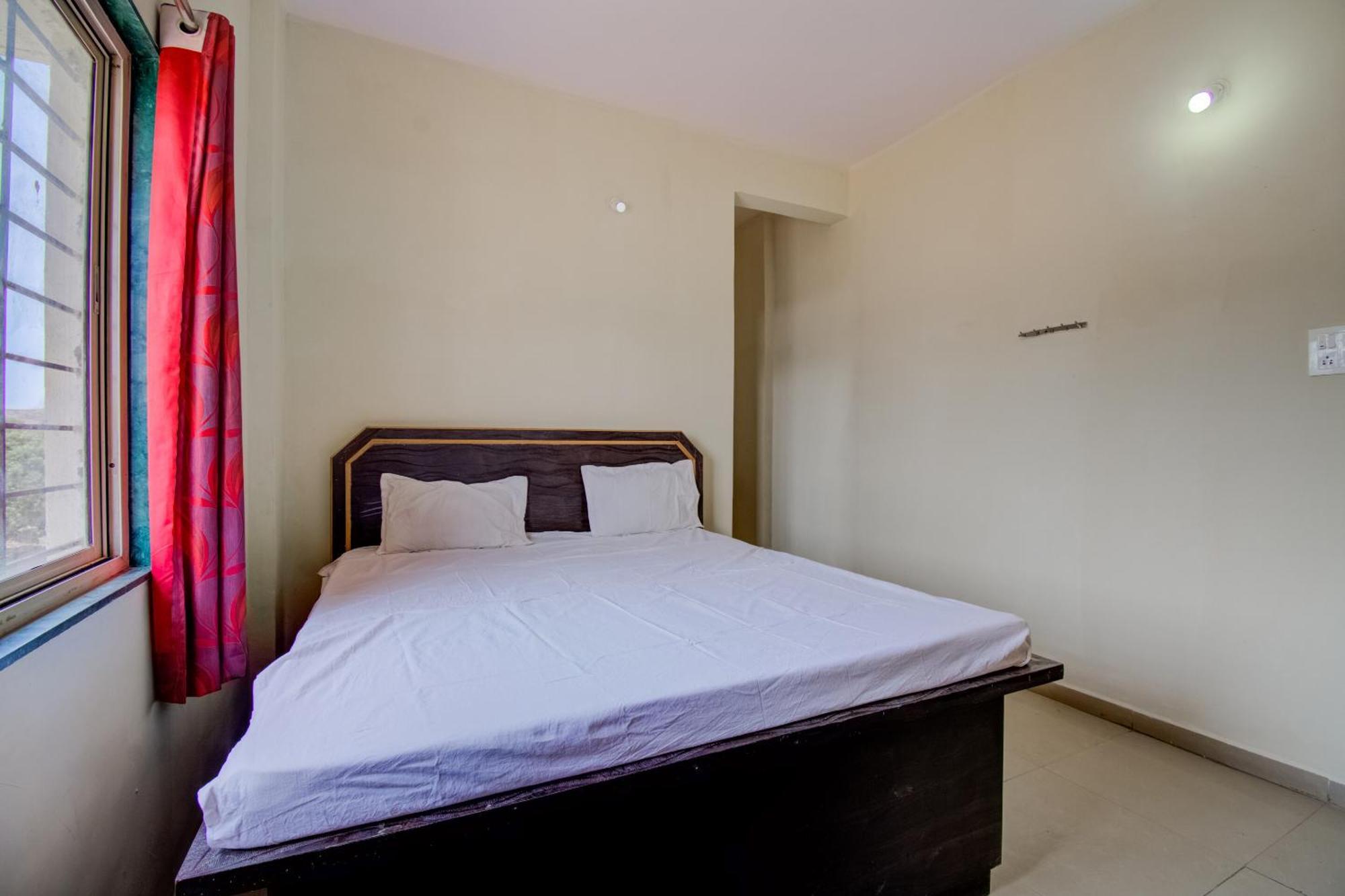 Spot On R D Homestay 1 Dispur Kültér fotó